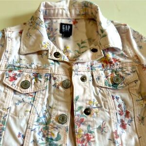 GAP Toddler Girls Flower Printed Pink Demin Jacket 5T